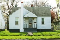 Pre-foreclosure Listing in GOULDING ST EAST ALTON, IL 62024