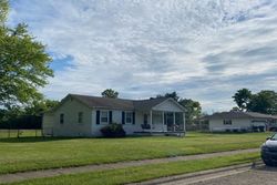Pre-foreclosure in  COLTON RD Columbus, OH 43207