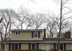 Pre-foreclosure Listing in HUGUENOT DR MASTIC BEACH, NY 11951