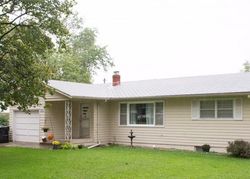 Pre-foreclosure Listing in W PERRY ST PAPILLION, NE 68046