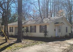  Lakedell Dr, Charlotte NC
