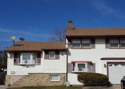 Pre-foreclosure Listing in WORTYLKO ST CARTERET, NJ 07008