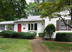 Pre-foreclosure in  SPLIT ROCK RD Syosset, NY 11791