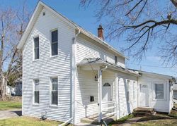 Pre-foreclosure Listing in WILKES AVE DAVENPORT, IA 52802