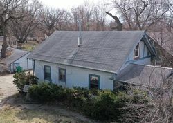 Pre-foreclosure Listing in BEAVER AVE DES MOINES, IA 50310