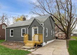 Pre-foreclosure Listing in AMHERST ST DES MOINES, IA 50313