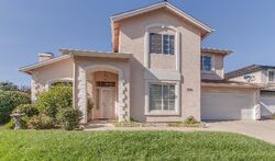 Pre-foreclosure in  N SEAL CV Fresno, CA 93730