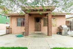 Pre-foreclosure in  E 61ST ST Los Angeles, CA 90001