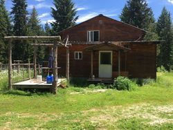 Pre-foreclosure in  BLACKBERRY LN Usk, WA 99180