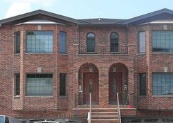 Pre-foreclosure Listing in 1ST ST PALISADES PARK, NJ 07650