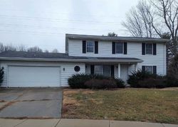 Pre-foreclosure Listing in BELLERIVE RD SPRINGFIELD, IL 62704