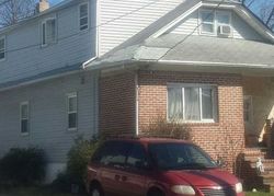 Pre-foreclosure in  N POPLAR AVE Maple Shade, NJ 08052