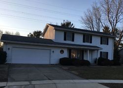 Pre-foreclosure in  BELLERIVE RD Springfield, IL 62704