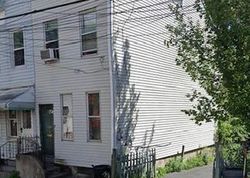 Pre-foreclosure Listing in FOUNTAIN AVE TRENTON, NJ 08618