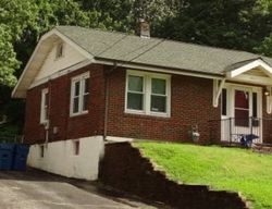 Pre-foreclosure in  ARGYLE AVE Saint Louis, MO 63114