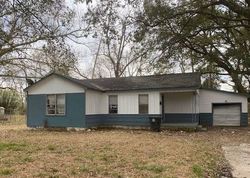 Pre-foreclosure Listing in HEIDEL AVE BATON ROUGE, LA 70805