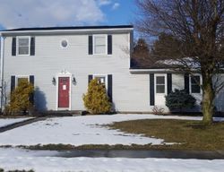 Pre-foreclosure Listing in APPLE DR MECHANICSBURG, PA 17055