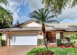 Pre-foreclosure in  SPRING TREE LN Boca Raton, FL 33487