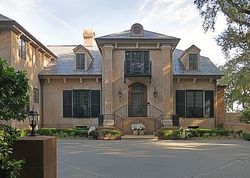 Pre-foreclosure in  SPANISH POINTE DR Hilton Head Island, SC 29926