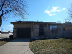 Pre-foreclosure Listing in SCARBOROUGH DR WARREN, MI 48088