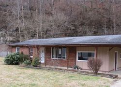Pre-foreclosure Listing in HAYNES VLG PIKEVILLE, KY 41501