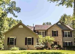 Pre-foreclosure in  PERSIMMON DR South Bend, IN 46628