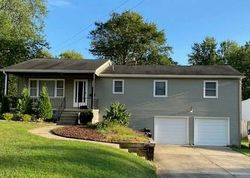 Pre-foreclosure in  HEATHERBRAE DR Youngstown, OH 44514