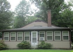 Pre-foreclosure in  S HICKORY LN New Oxford, PA 17350