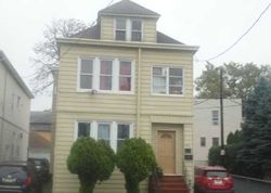  River Dr, Garfield NJ