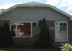 Pre-foreclosure Listing in 147TH ST MIDLOTHIAN, IL 60445