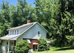 Pre-foreclosure Listing in ALTMAN RD JEANNETTE, PA 15644