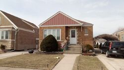 Pre-foreclosure Listing in S KOSTNER AVE CHICAGO, IL 60629