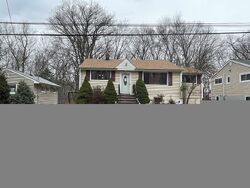 Pre-foreclosure in  OMAHA AVE Rockaway, NJ 07866