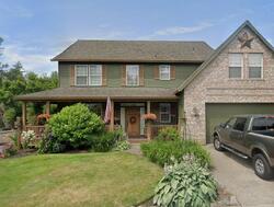 Pre-foreclosure in  SE 126TH AVE Clackamas, OR 97015