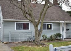 Pre-foreclosure Listing in HOLLYWOOD AVE COPIAGUE, NY 11726