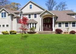 Pre-foreclosure in  CRESCENT CT Wading River, NY 11792