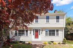 Pre-foreclosure Listing in BERRYWOOD LN BEVERLY, MA 01915