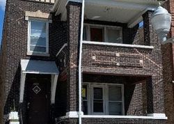Pre-foreclosure in  W QUINCY ST Chicago, IL 60644