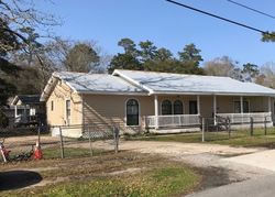 Pre-foreclosure Listing in COFFEE ST MANDEVILLE, LA 70448