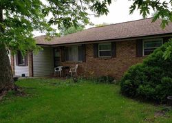 Pre-foreclosure Listing in N MILTON ST MUNCIE, IN 47304