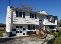 Pre-foreclosure in  RIVEREDGE DR Pompton Lakes, NJ 07442