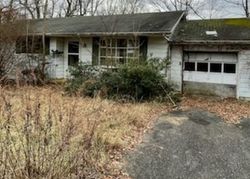 Pre-foreclosure Listing in SUNNYVIEW AVE E HACKETTSTOWN, NJ 07840