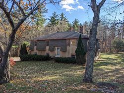 Pre-foreclosure Listing in ROLLINGWOOD RD ELIOT, ME 03903