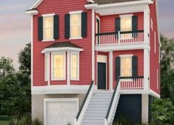 Pre-foreclosure in  MERRIAMS DR Charleston, SC 29414