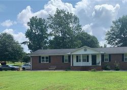 Pre-foreclosure Listing in OXMOOR DR ANDERSON, SC 29625