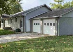 Pre-foreclosure Listing in E 16TH ST SEDALIA, MO 65301