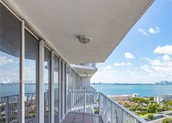  E Treasure Dr , Miami Beach FL