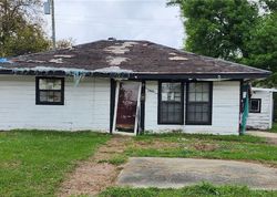  8th Ave, Lake Charles LA