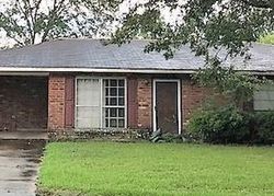 Pre-foreclosure in  LEONE ST Ville Platte, LA 70586