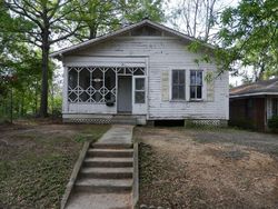 Pre-foreclosure in  LOGAN ST Shreveport, LA 71101